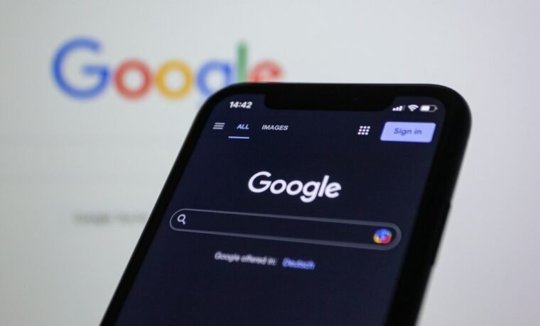 Google AI Overview optimization and search visibility concept